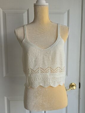 Ultra Flirt Cream Knit Crochet-Edge Cropped Camisole